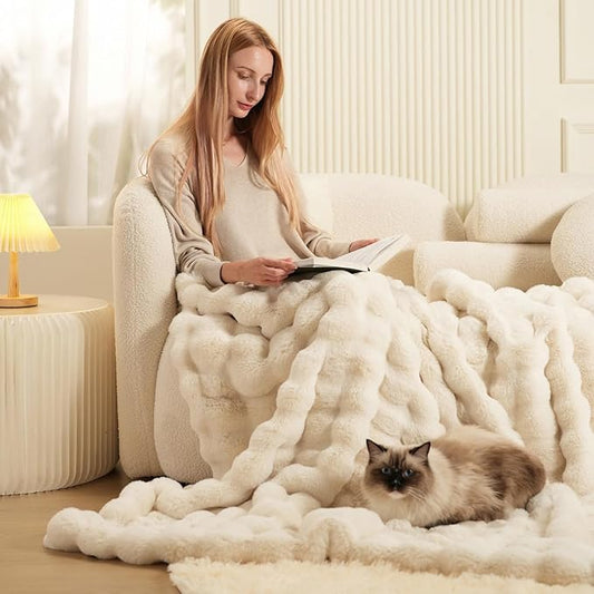 ❄️Winter Sale – 50% off!🛏️Thick plush blanket with rabbit motif and milk velour cover🫧Snuggle up in ultimate comfort