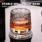 360° Drehbarer Whisky-Glasbecher – Rotierendes Kristallglas mit Prägung